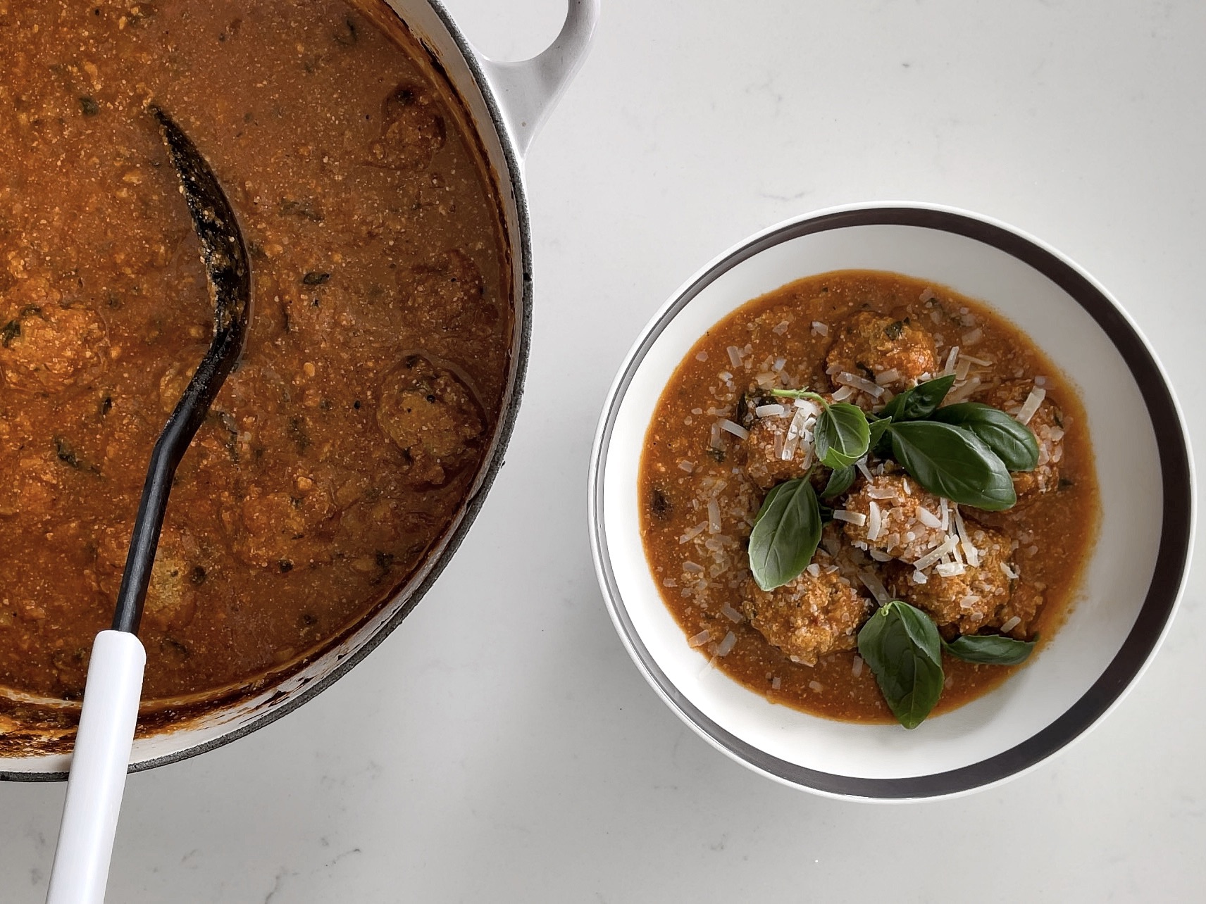Ricotta Turkey Meatballs in Garlicky Tomato Sauce in bowl dutch oven